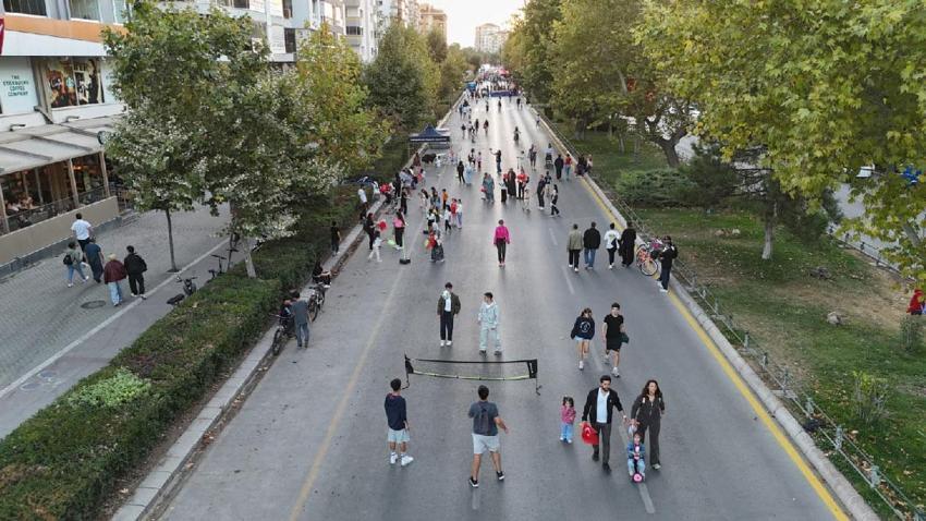 Eskişehir'den Türkiye'ye örnek uygulama! 'Arabasız Pazar' uygulaması tanıtıldı