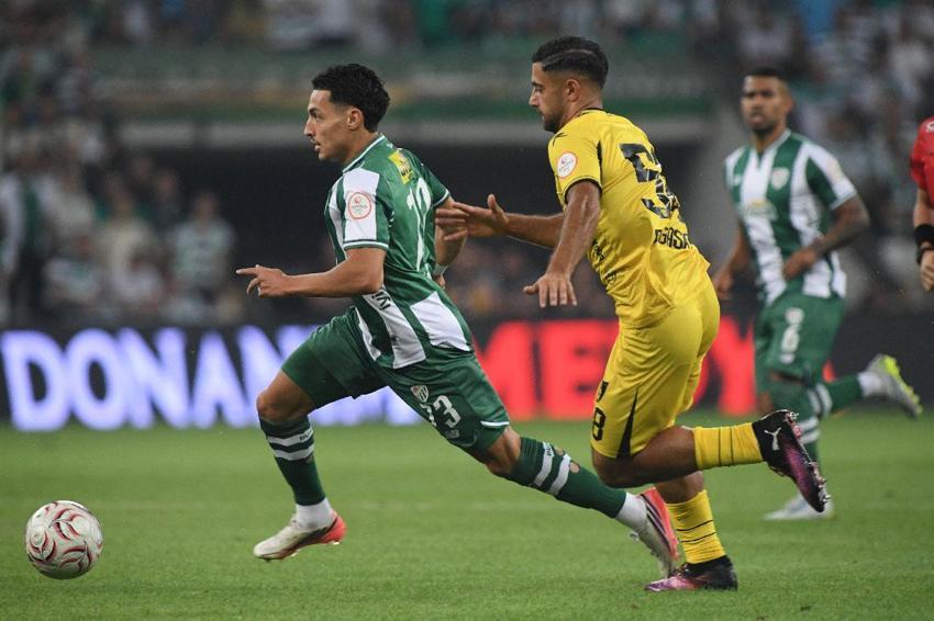 Bursaspor - İstanbulspor maçında Timsah gol oldu yağdı!