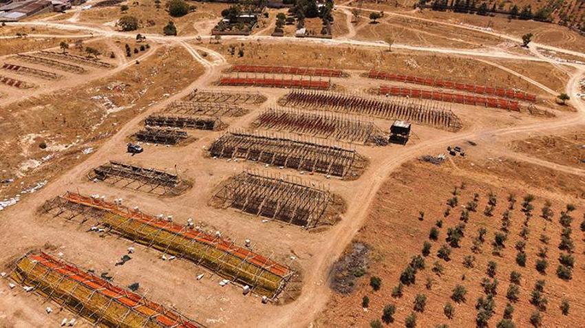 2 bin liralık yevmiye bile işçi buldurmuyor: Gaziantep'te 40 derece sıcakta zorlu mesai başladı!