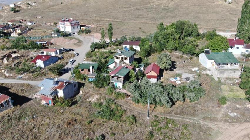 Almanya'dan Sivas'ın köyüne geliyorlar! Emekli olduktan sonra iki katlı evini dönüştürdü, insanlar akın etti