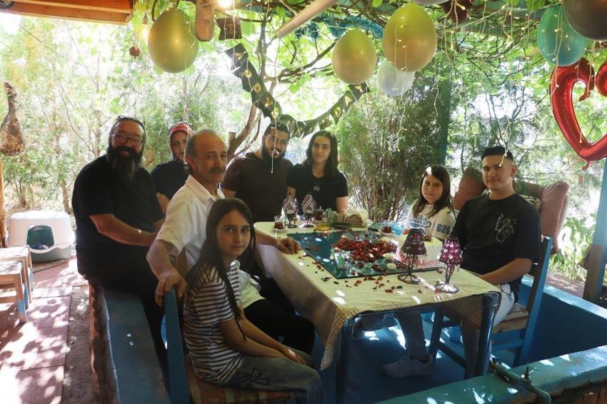 Almanya'dan Sivas'ın köyüne geliyorlar! Emekli olduktan sonra iki katlı evini dönüştürdü, insanlar akın etti