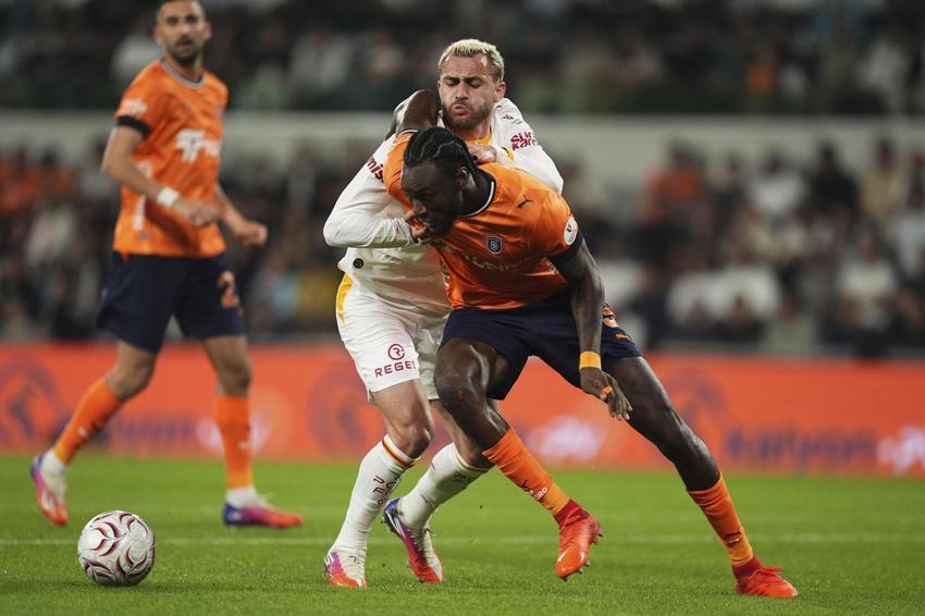Başakşehir - Galatasaray maçında 5 gol, 1 penaltı ve 1 kırmızı kart vardı