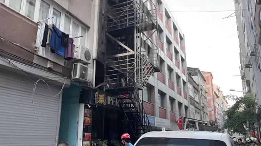 Bakırköy'de sabah saatlerinde bir otelde çıkan yangında 12 kişi yaralandı