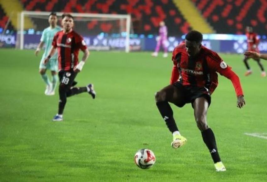 Samsunspor'da Yüksel Yıldırım, Burak Yılmaz'ın prensi golcüyü transfer etti!