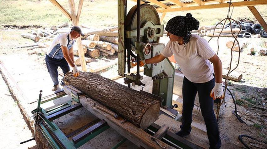 Herkes onları konuşuyor! Eşiyle birlikte başladı, tüm ilçenin ihtiyacını karşılıyor