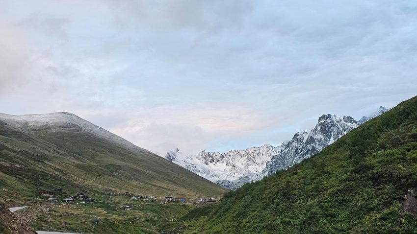 Rize'ye kış erken geldi! Sıcaklıklar düştü kar yağışı Kaçkar Dağları'nı beyaza bürüdü
