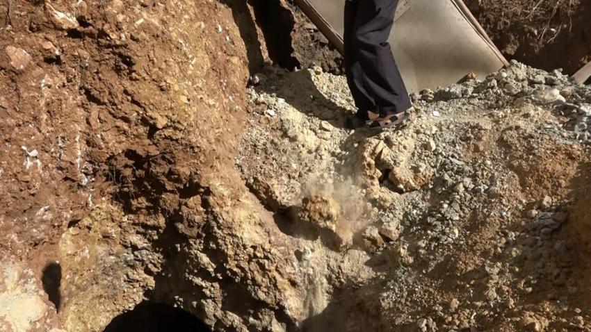 Bursa'da define skandalı! Kiracıya ev gösterirken tüneli keşfetti: Başım belaya girecek