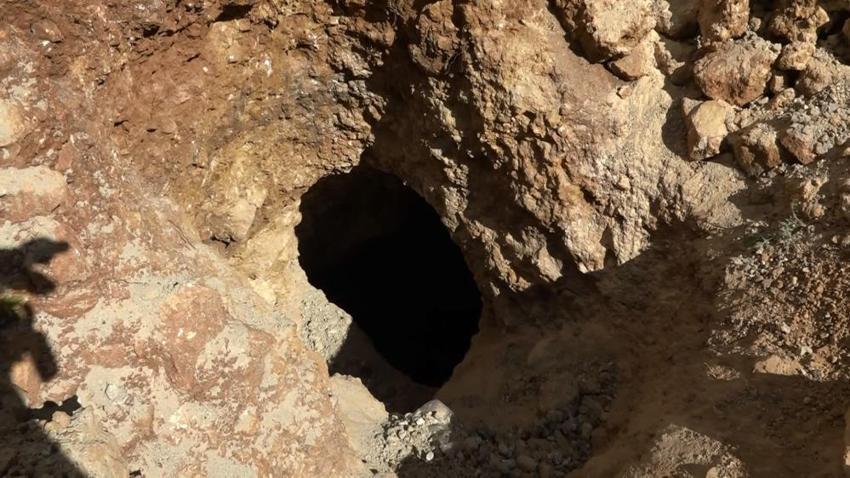 Bursa'da define skandalı! Kiracıya ev gösterirken tüneli keşfetti: Başım belaya girecek