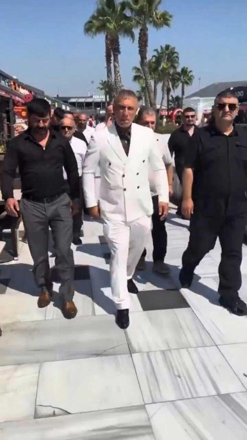 Sosyal medyada 'Vanlı iş insanı' paylaşımı yapan Ali Haydar Kurum gözaltına alındı! Ali Haydar Kurum kimdir, neden gözaltına alındı? Sosyal medyada gündem olan Ali Haydar Kurum hakkındaki detaylar