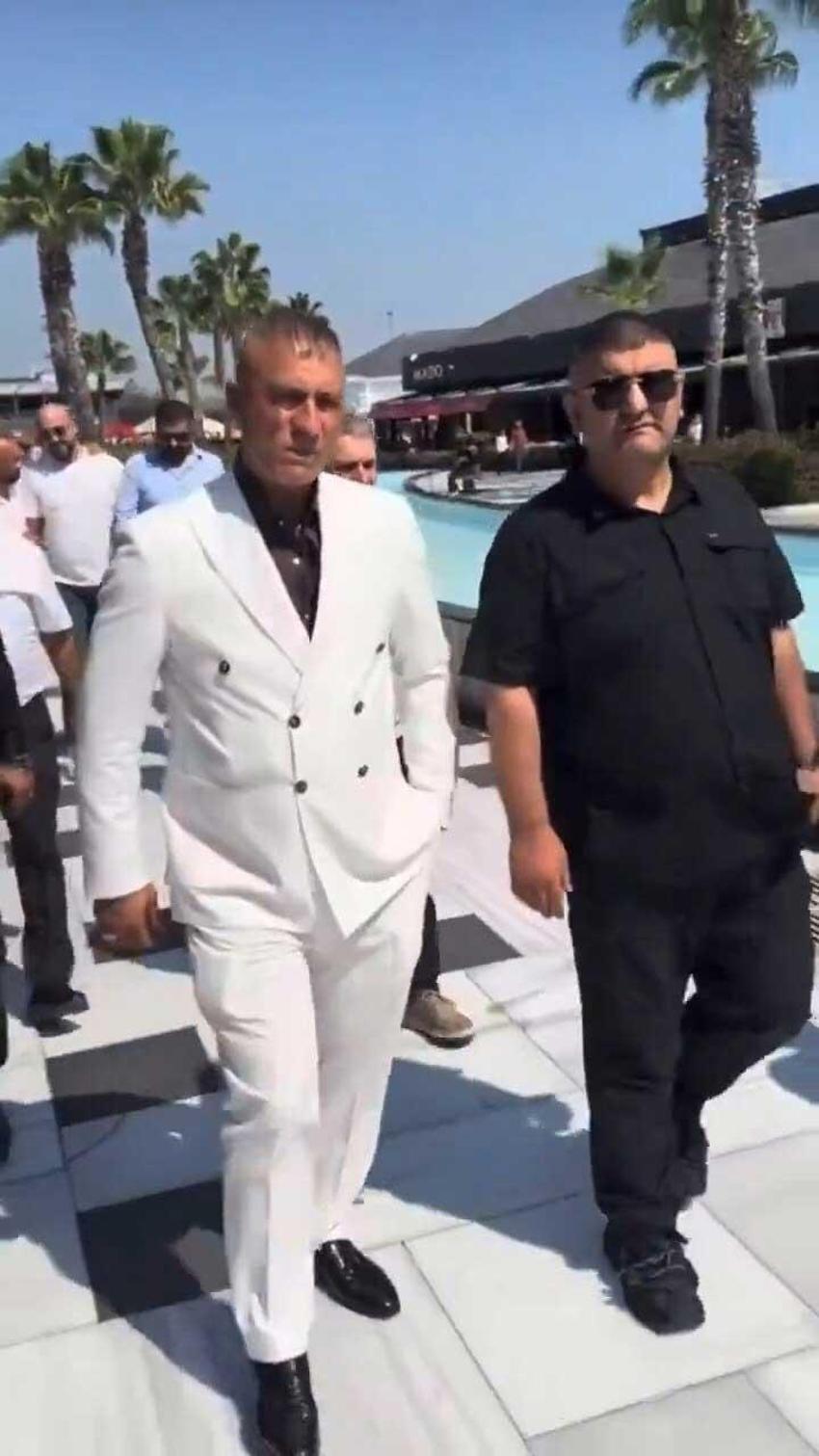 Sosyal medyada 'Vanlı iş insanı' paylaşımı yapan Ali Haydar Kurum gözaltına alındı! Ali Haydar Kurum kimdir, neden gözaltına alındı? Sosyal medyada gündem olan Ali Haydar Kurum hakkındaki detaylar