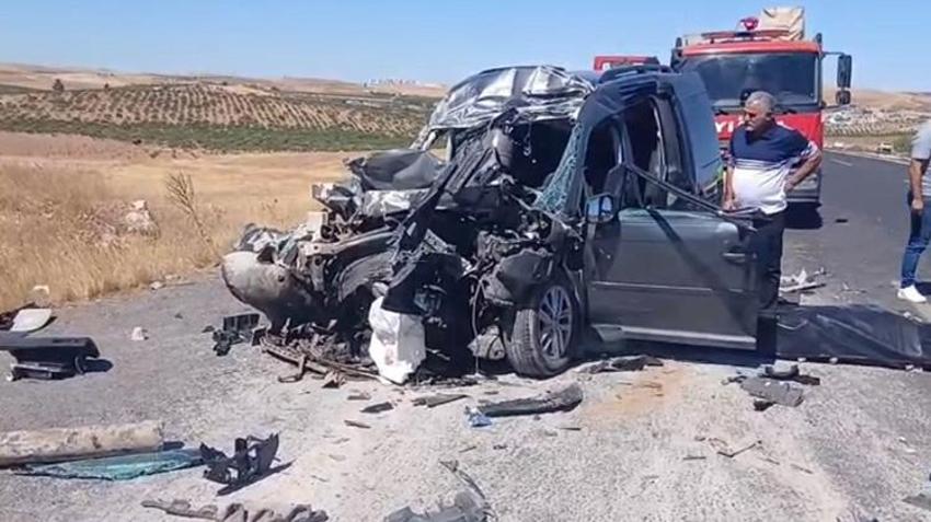 Şanlıurfa'da taziye dönüşü feci kaza! Bir aile yok oldu