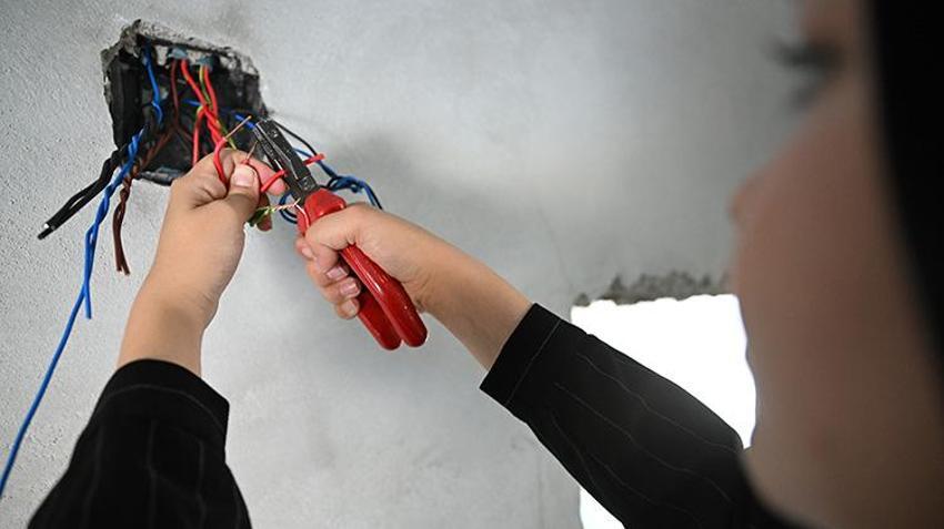 'Usta yok mu?' diyenler şaşkınlığını gizleyemiyor: 12 yaşında çırak olarak başladı babasının işini devraldı!