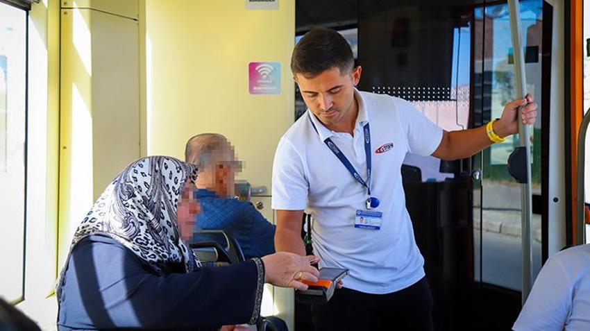 Eskişehir tramvayında bunu yapmanın bedeli ağır: 3 milyon yolcu denetlendi!