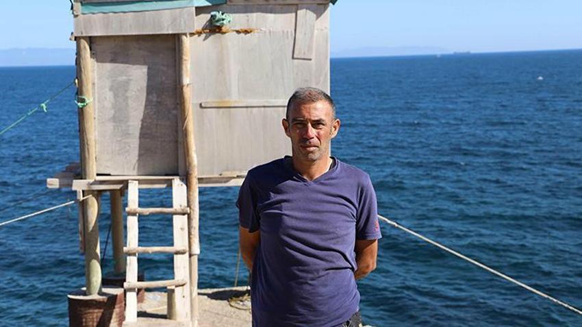 Başka hiçbir yerde yok! İzmirli balıkçılar asırlık yöntemi yaşatmaya çalışıyor: Sadece sabır ve göz nuru gerekiyor