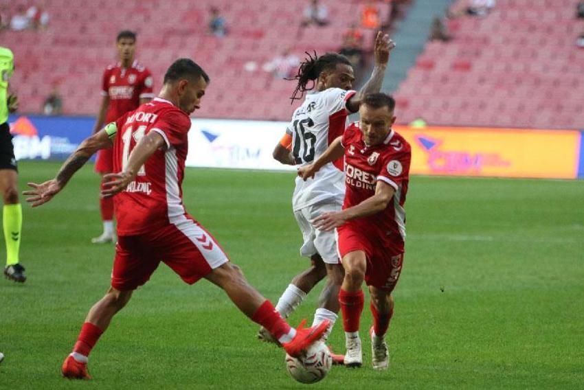 Samsunspor - Arca Çorum FK maçında yarım düzine gol vardı!