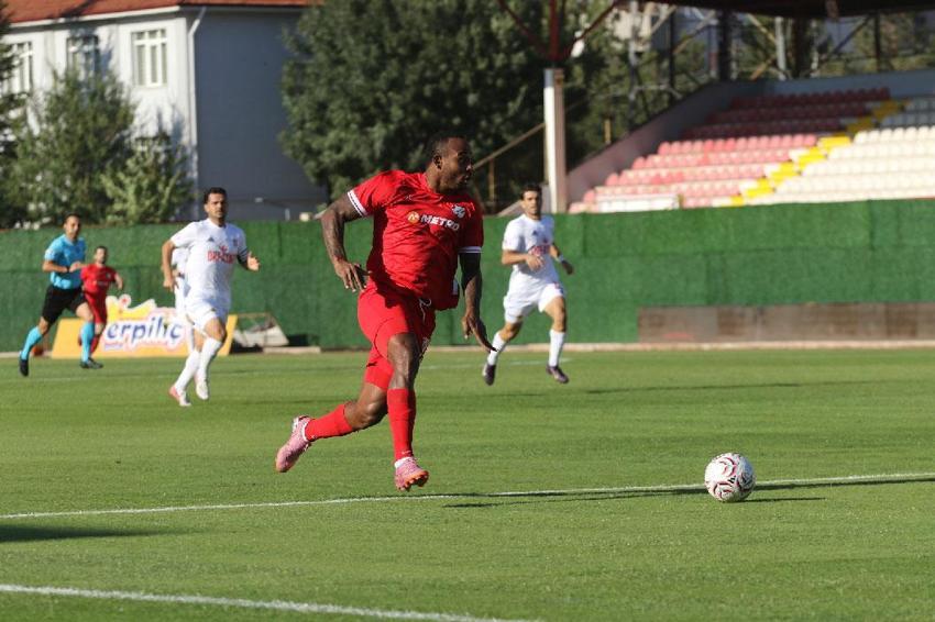 Boluspor- Pendikspor maçında 2 gol var kazanan yok