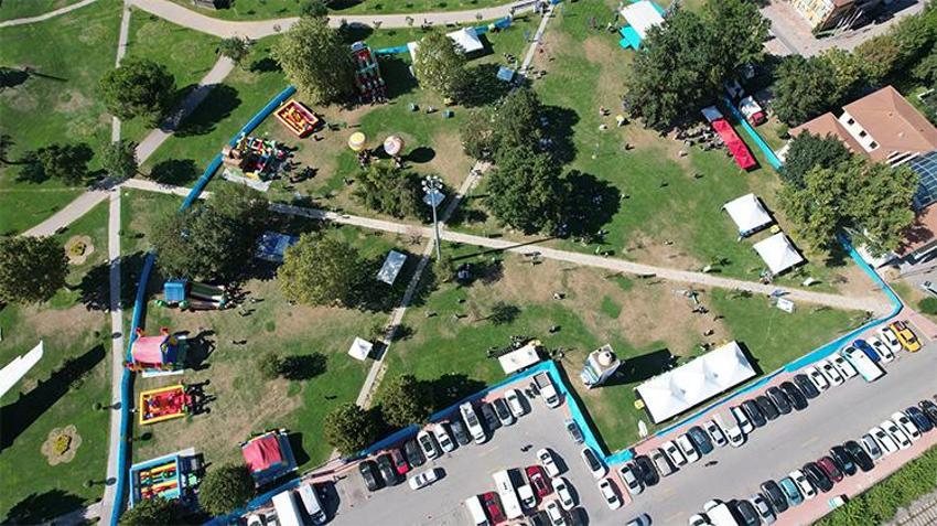 Yazın en renkli vedası Sakarya’dan: Şehir dışından bile akın ettiler!