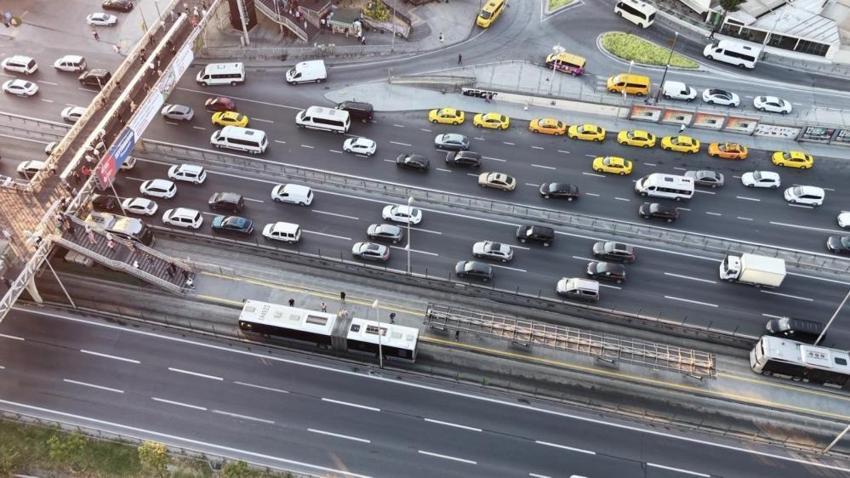 İstanbul'da okulların ilk gününde trafik yüzde 51'i gördü