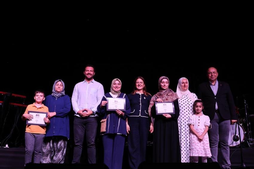 Nilüfer'de yüzde 30 ürün artışı ile 3 bin ton rekolte bekleniyor! Nilüfer'de incir şöleni renkli görüntülere sahne oldu
