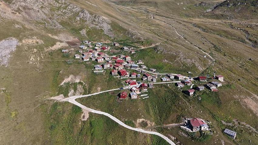 Karadeniz’in zirvesinde saklı cennet! Akın akın gidiyorlar: Gören bir daha gitmek istiyor