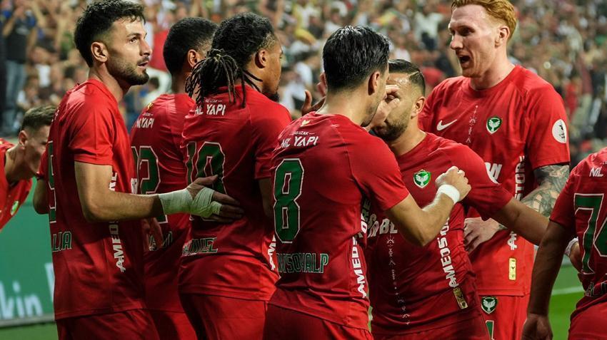 Amedspor'da Gift Orban durdurulamıyor! Zirveye çıktı, Osimhen'i yakaladı