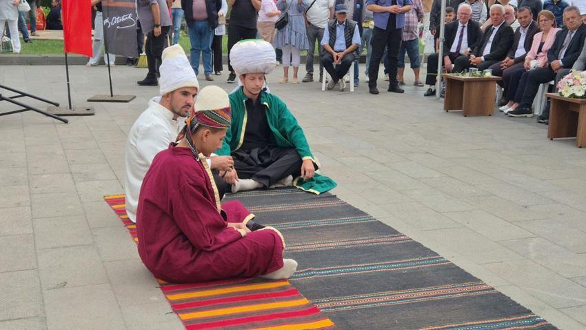 Yüz yıllık Ahilik geleneği Tekirdağ'da canlandırıldı: 'Pabucu dama atılmak' deyimi böyle ortaya çıktı!