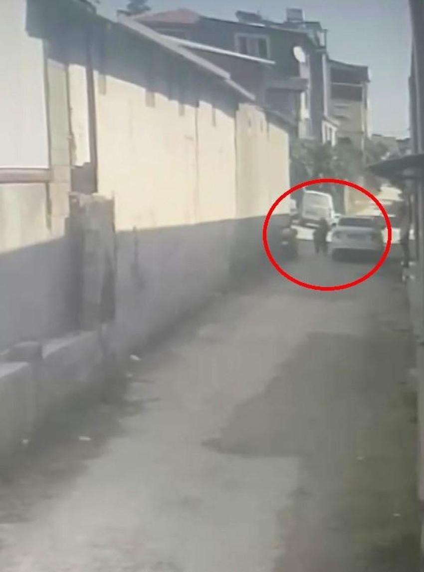 Depremzede vatandaşın hayatını polis kurtardı: Yere düşen 500 bin TL değerindeki altın kesesini alıp giden kadın kısa sürede yakalandı!