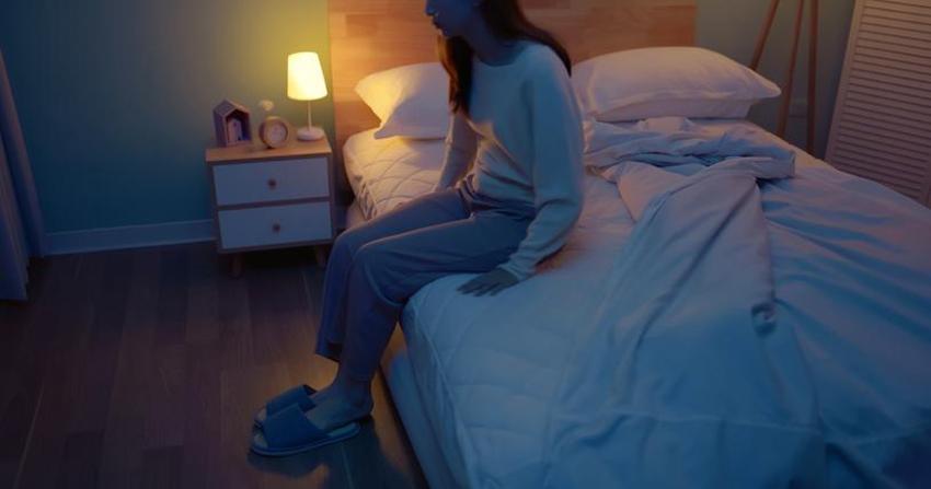 ‘Yaştandır’ deyip geçmeyin! Gece sık tuvalete kalkmak hangi sağlık sorunlarının habercisi? Gece sık tuvalete kalkmak yaşlılığın kaderi mi? Uzmanından kritik uyarılar