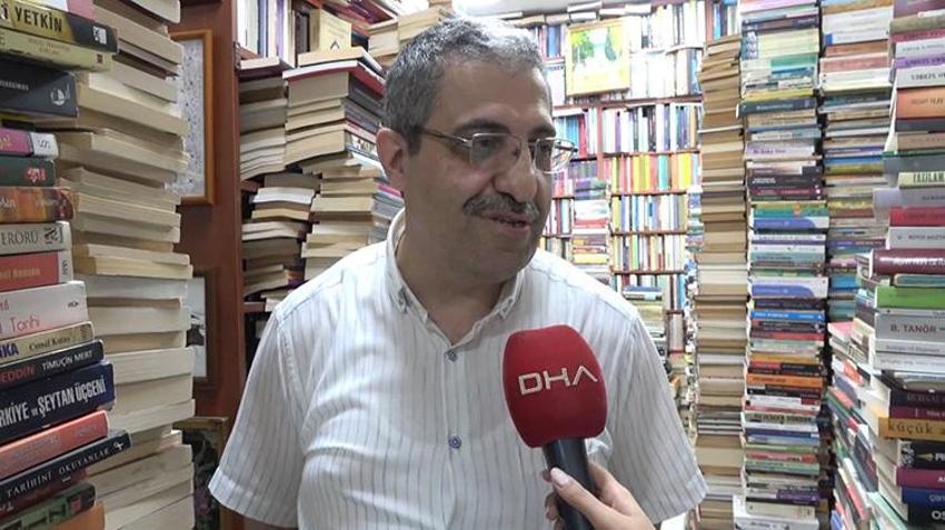 Bursa'da 33 yıldan beri sahaflık yapan esnaf: 'Artık kitabı bulmak kolay, satmak zor'