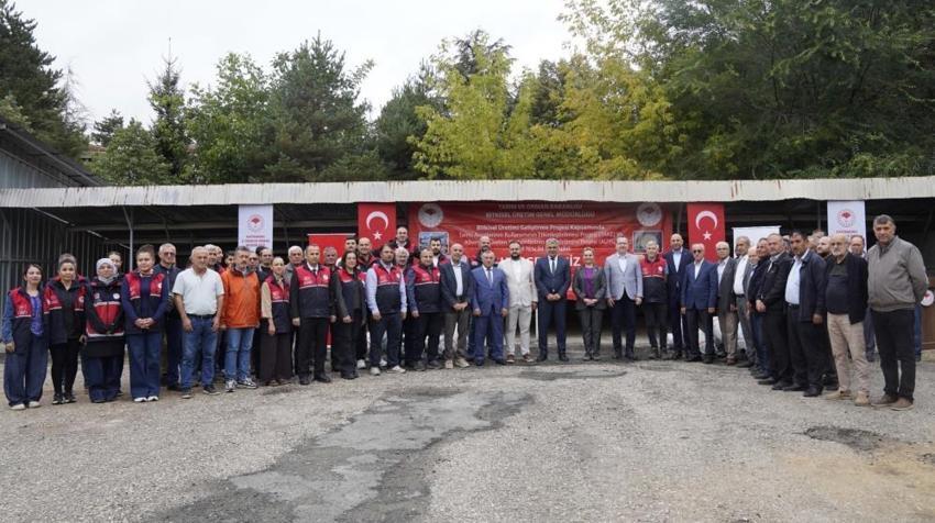 Kastamonu'da örtü altı üretimde büyük destek: 5 Milyon TL bütçeyle 502 sera örtüsü dağıtıldı!