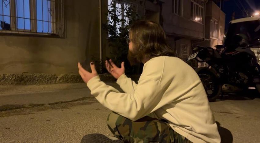 Bursa'da gece yarısı gelen sesler mahalleliyi canından bezdirdi! Hepsi sokağa döküldü, polis bile çözüm bulamadı