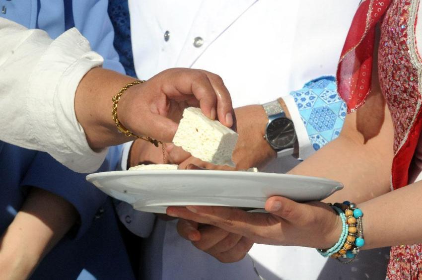 Topraktan Sofraya 3’üncü Edirne Gastronomi Festivali kortej yürüyüşü ve peynir tadımıyla başladı