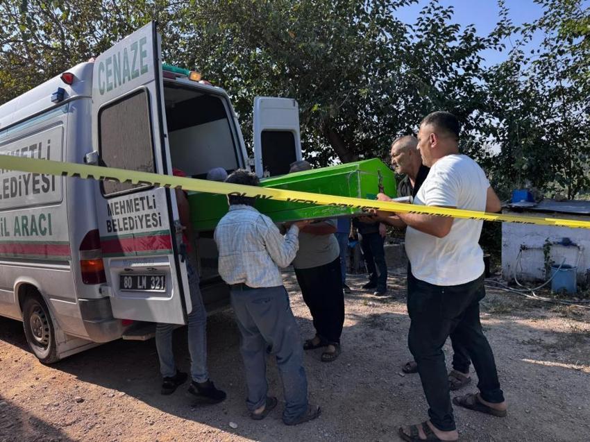 Osmaniye'de baba dehşeti! Tahra ile oğlunu öldürdü, gelini ve torununu yaraladı