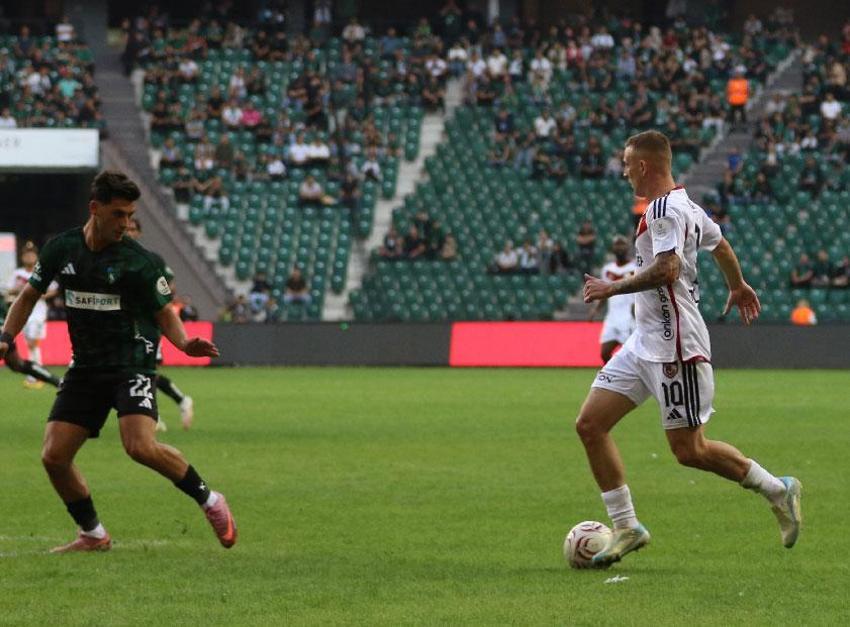 Kocaelispor - Gaziantep FK maçında galibiyet 56’ncı ve 76’ncı dakikalardaki gollerle geldi