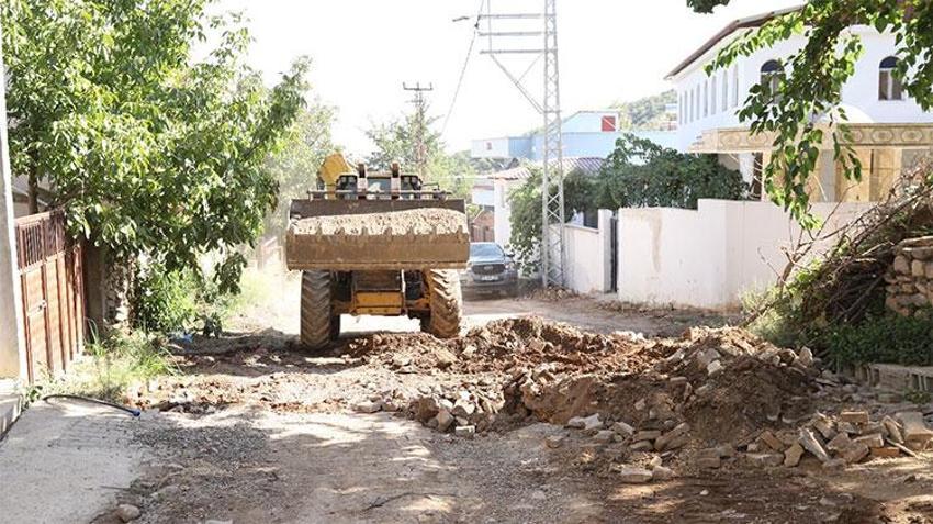 Hassa’nın içme suyu altyapısına dev dokunuş: 10 bin metrelik hat sil baştan yenileniyor!