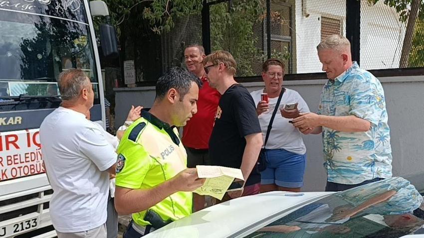 Antalya'da turistler haklılığını ispat edemedi: Vatandaşlar destek oldu