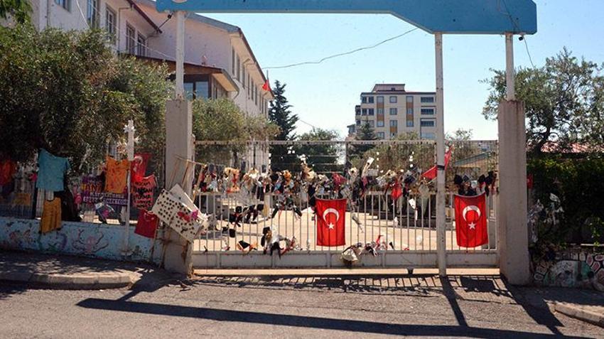 Kahramanmaraş'ta 10 kişinin saldırı sonucu hayatını kaybettiği okul binası hakkında karar verildi