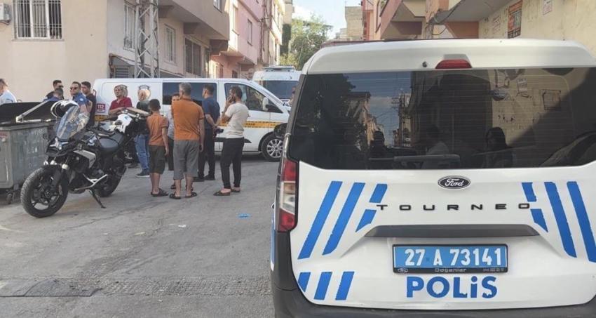 Gaziantep'te kan donduran olay: Önce eşini öldürdü, sonra 3'ü çocuk 4 kişiyi yaraladı
