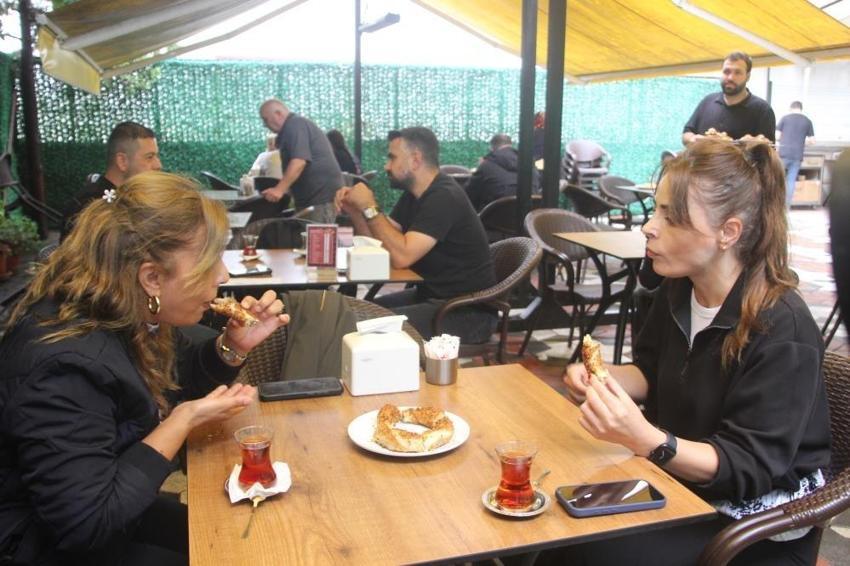 Hamsili simit nasıl bir lezzet? Ordu'da müşteriler ikiye bölündü