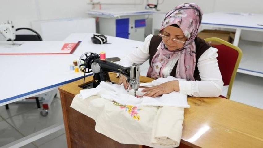 Kenevir lifleri paraya dönüşüyor: Konya'da kadınlar tezgah başına geçti