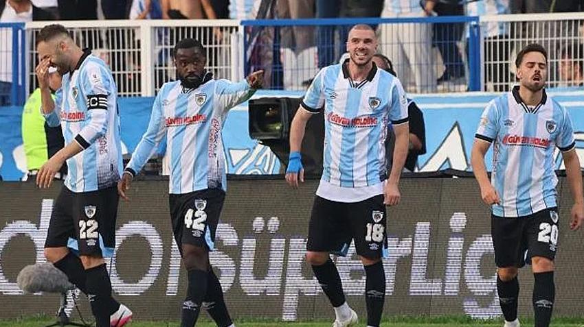 Erzurumspor FK'da Serkan Özbalta 1-0 sonrası oyunculara kıyak geçti