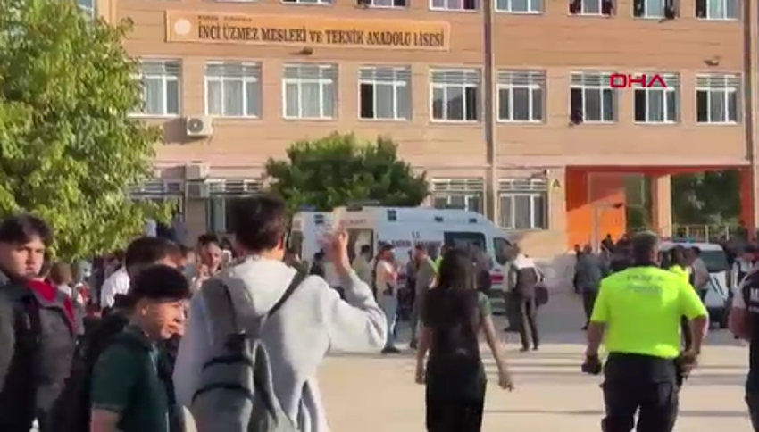 SON DAKİKA: MANİSA'DA OKUL ÖNÜNDE SİLAHLI SALDIRI | Yaralı öğrenciler var, saldırgan kaçtı