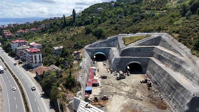Trabzon'da Sahil Yolu'nda ulaşımı rahatlatacak iki büyük proje! Çalışmalar aralıksız sürüyor: Trafik yükünü hafifletecek!