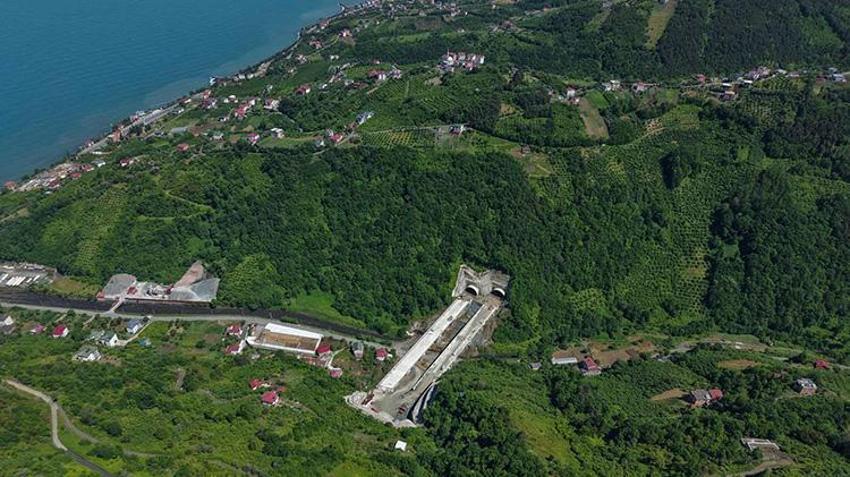 Trabzon'da Sahil Yolu'nda ulaşımı rahatlatacak iki büyük proje! Çalışmalar aralıksız sürüyor: Trafik yükünü hafifletecek!