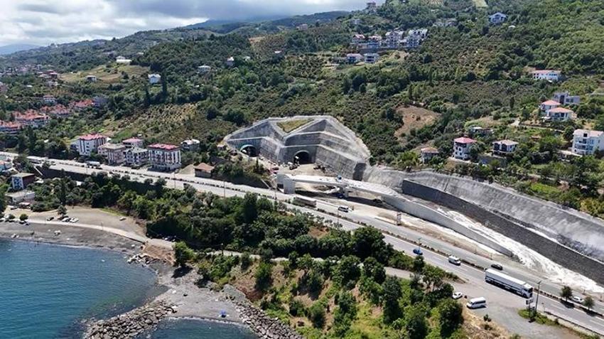 Trabzon'da Sahil Yolu'nda ulaşımı rahatlatacak iki büyük proje! Çalışmalar aralıksız sürüyor: Trafik yükünü hafifletecek!
