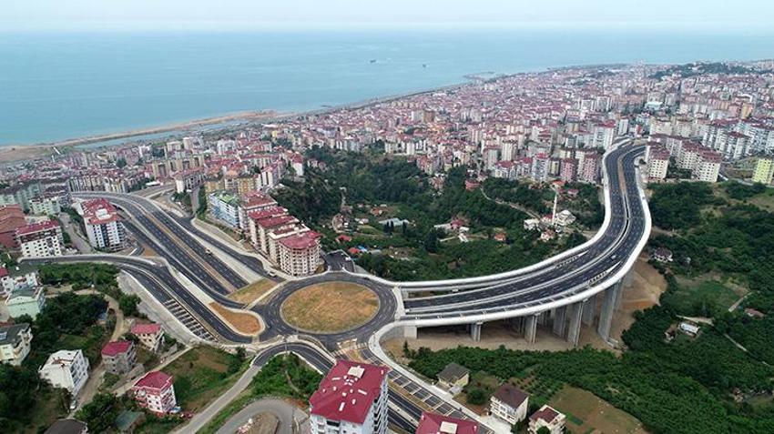 Trabzon'da Sahil Yolu'nda ulaşımı rahatlatacak iki büyük proje! Çalışmalar aralıksız sürüyor: Trafik yükünü hafifletecek!