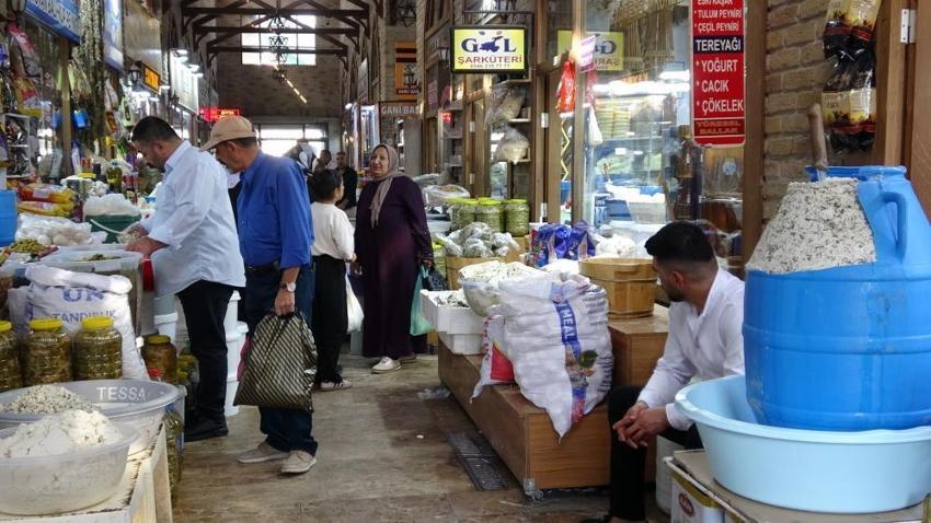 40 kilo gömülüyor, 30 kilo çıkıyor! Van'ın toprak altındaki tescilli lezzeti tezgaha indi: Kilosu 800 lira