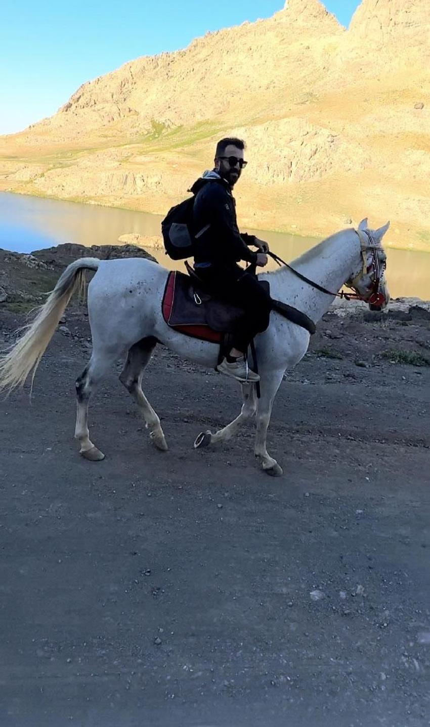 Hakkari’de sıra dışı keşif! Yüksekova’nın zirvelerinde üç günde üç farklı rota keşfedildi