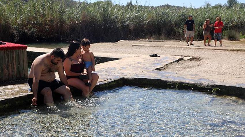 Roma döneminden kalan şifa kaynağı: 'Geceden sabaha tüm ağrıları alıp götürüyor'