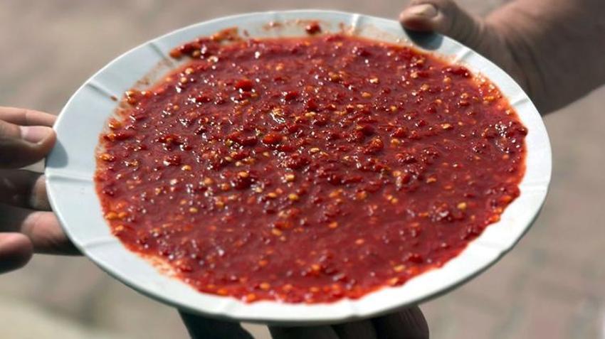 Yılda 2 kez toplanıyor, kilosu 3 bin TL'den kapışılıyor! Edirne'de üreticiler bebeğe bakar gibi yetiştiriyor